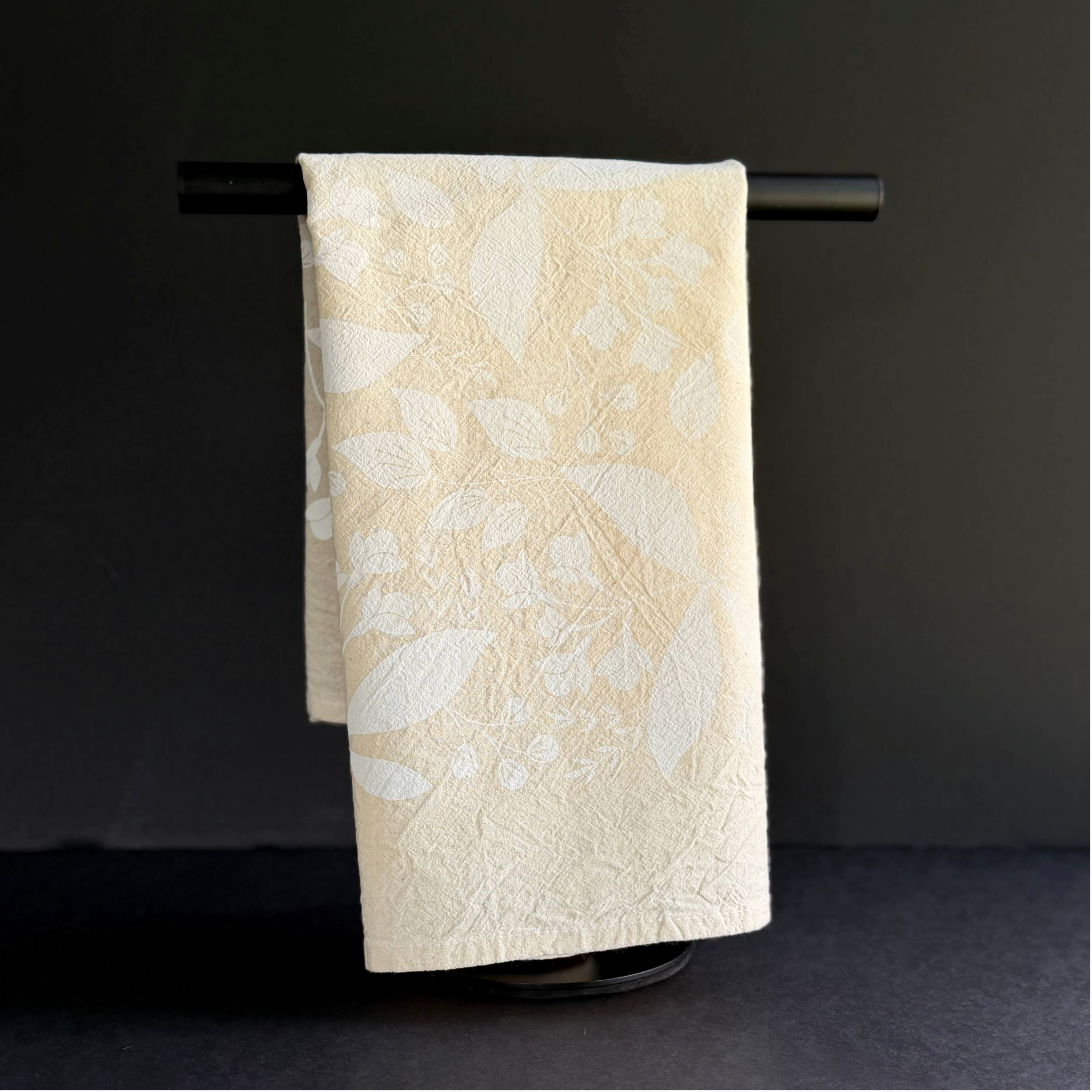 hazelmade-hand-towel-winterberry-HT1201-2026.png